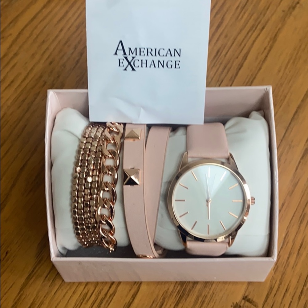 Rose gold watch and bracelet set